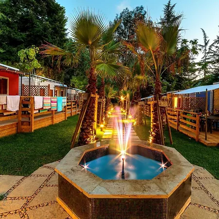 Delle Rose Camping & Glamping Village-3